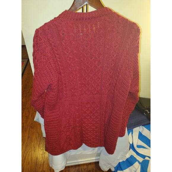 ARAN Ireland VTG Handmade 100%Wool Cardigan,Cable Knit Color Red three button, L - Picture 6 of 11